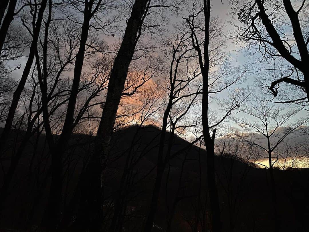 遠山正道さんのインスタグラム写真 - (遠山正道Instagram)「おはよう 昨晩のロータリーの例会は皆んな歩きながらだった。大体どこでもできるね。@群馬県」12月8日 6時36分 - masatoyama