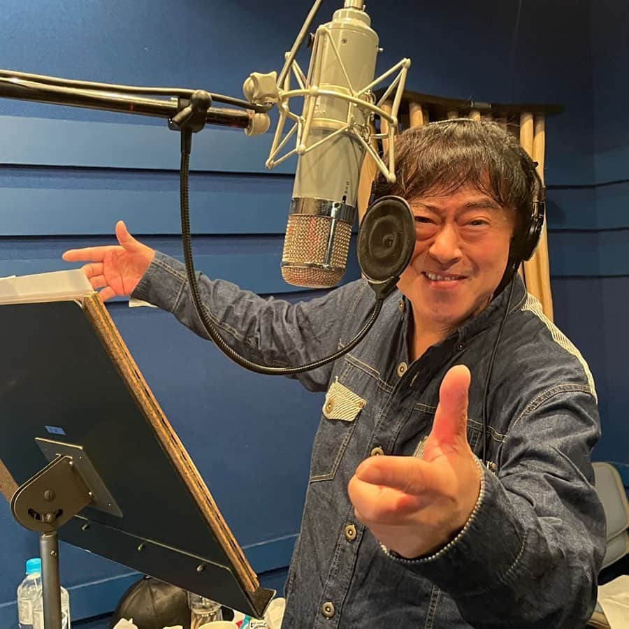 水木一郎さんのインスタグラム写真 - (水木一郎Instagram)「やっぱ新曲のレコーディングは嬉しいもの。現役歌手として生涯2000曲達成出来たら夢のまた夢。 #レコーディング  #z好調  #水木一郎  #ichiromizuki」12月8日 6時38分 - ichiromizuki