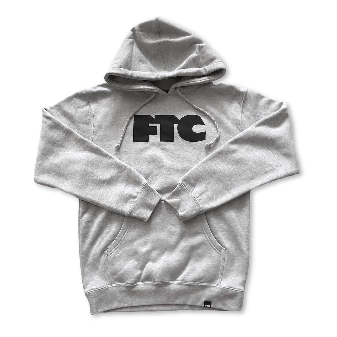 エフティーシーさんのインスタグラム写真 - (エフティーシーInstagram)「FTC OG Logo Hoodies in Black/White and Athletic Grey/Black available online 🏙 #ftc #forthecity #ftcsanfrancisco #ftcjp #ftcbarcelona #ftctokyo #ftcnagoya #ftcosaka #ftcautumnwinter2020」12月8日 6時53分 - ftc_skateboarding