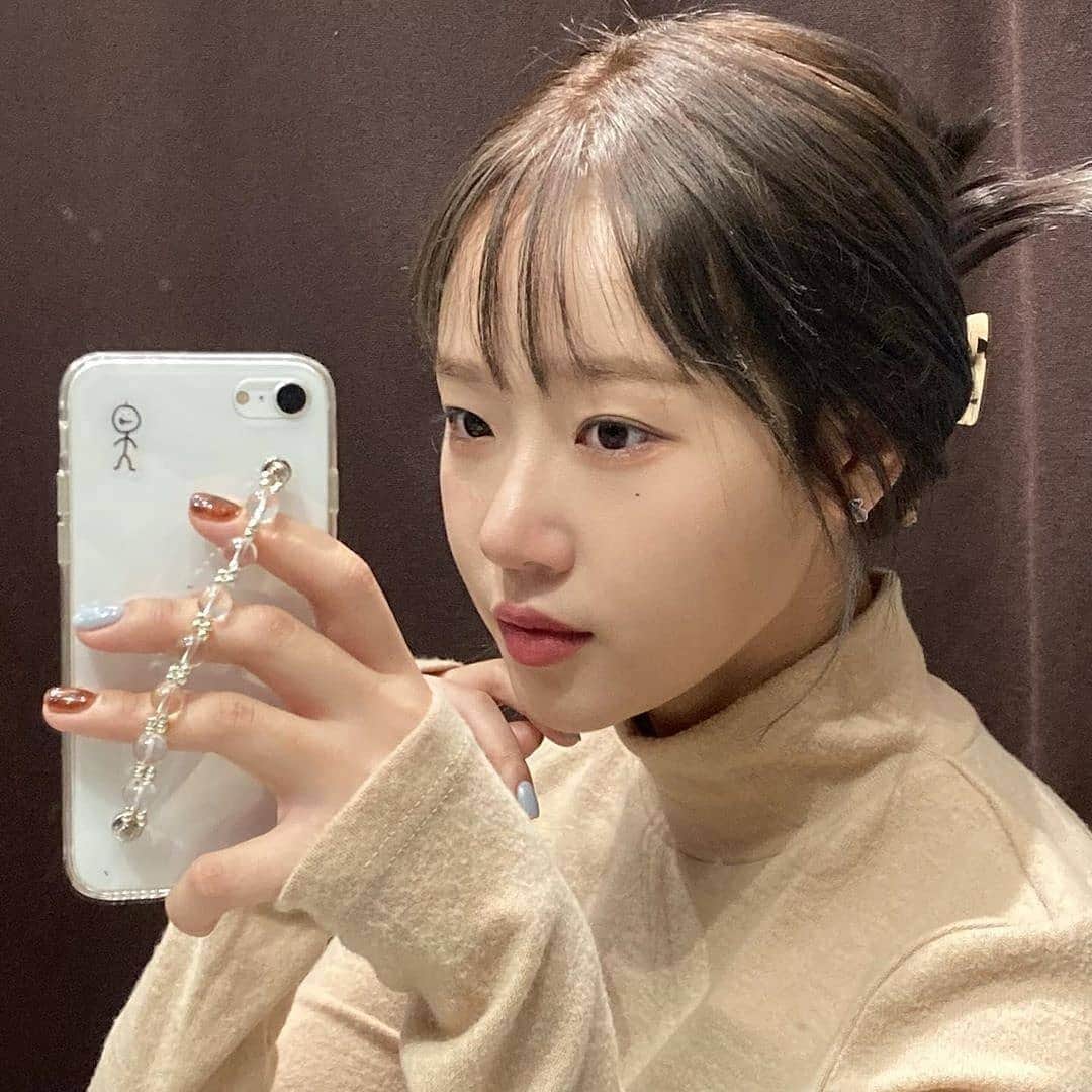 チェ・ユジョンのインスタグラム：「유댕이🌻❤️ #위키미키 #WEKIMEKI #CHOIYOOJUNG #최유정 #YOOJUNG #유정」