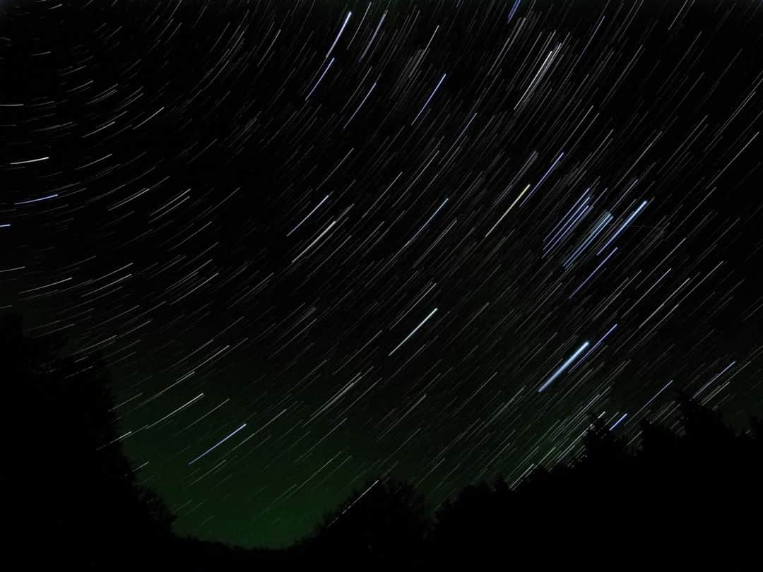 のインスタグラム：「【阿武隈山地の星空】  浜通りと中通りの間に南北に走る阿武隈山地は、標高が高く、天体観測に適しています。12月は空気も澄み、14日には、ふたご座流星群の活動が最も活発になります。高速道路も整備されてアクセスも容易な阿武隈山地で、星に思いをはせてみませんか。  #阿武隈山地 #福島県 #fukushima #traveljapan #futurefromfukushima #ふくしまからはじめよう #新しい生活様式からはじめよう」