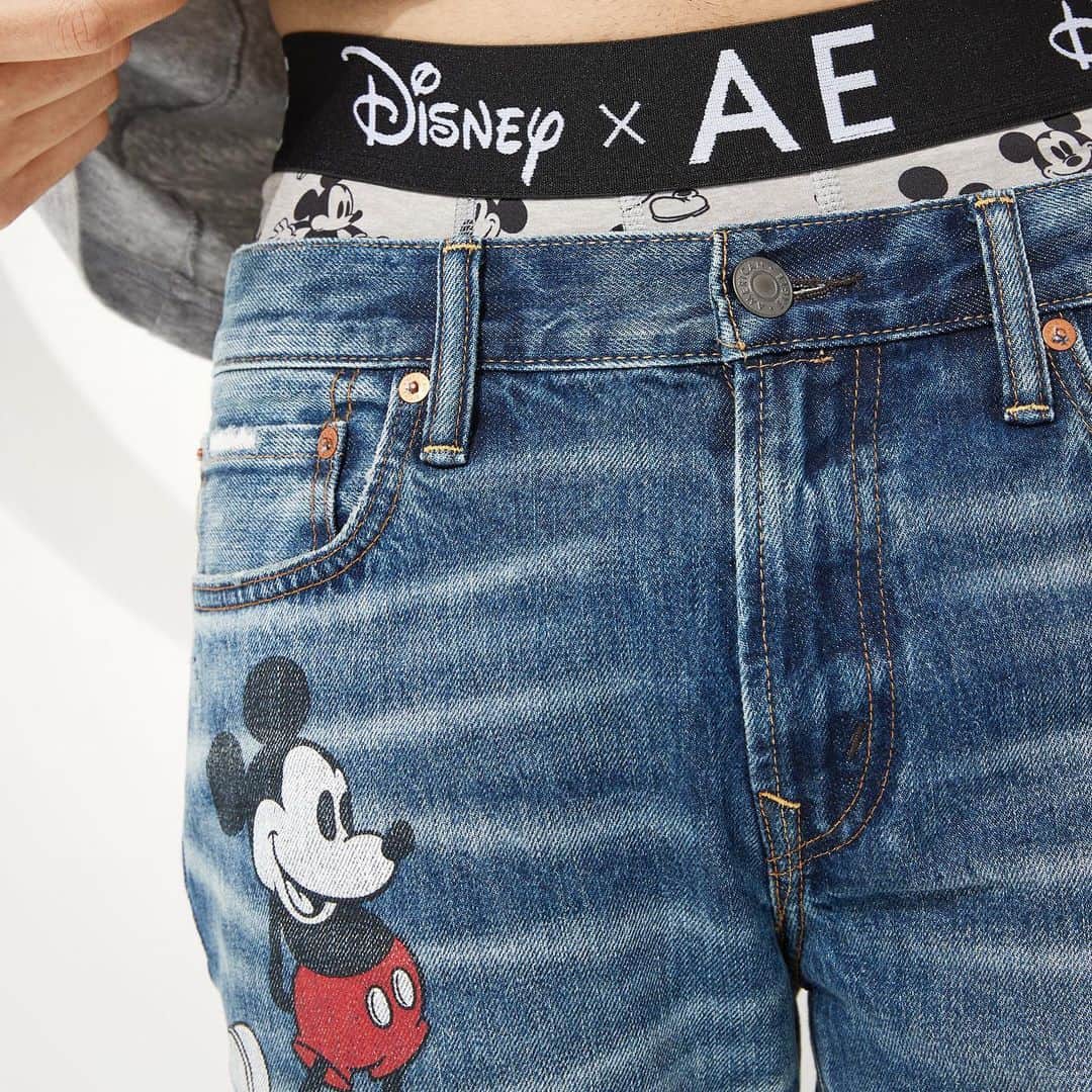 アメリカンイーグルのインスタグラム：「Hide & Seek with Mickey! 今シーズンAEのジーンズ、トップス、ジャケット、下着、アクセサリーでミッキーを発見することができます！   ✨✨Be love.Be fun.Be true.Be you✨✨   公式LINEをフォローしてスペシャルオファーなど様々な情報をゲットしましょう！☺   #AExME #AEJeans #AE#americaneaglejp」