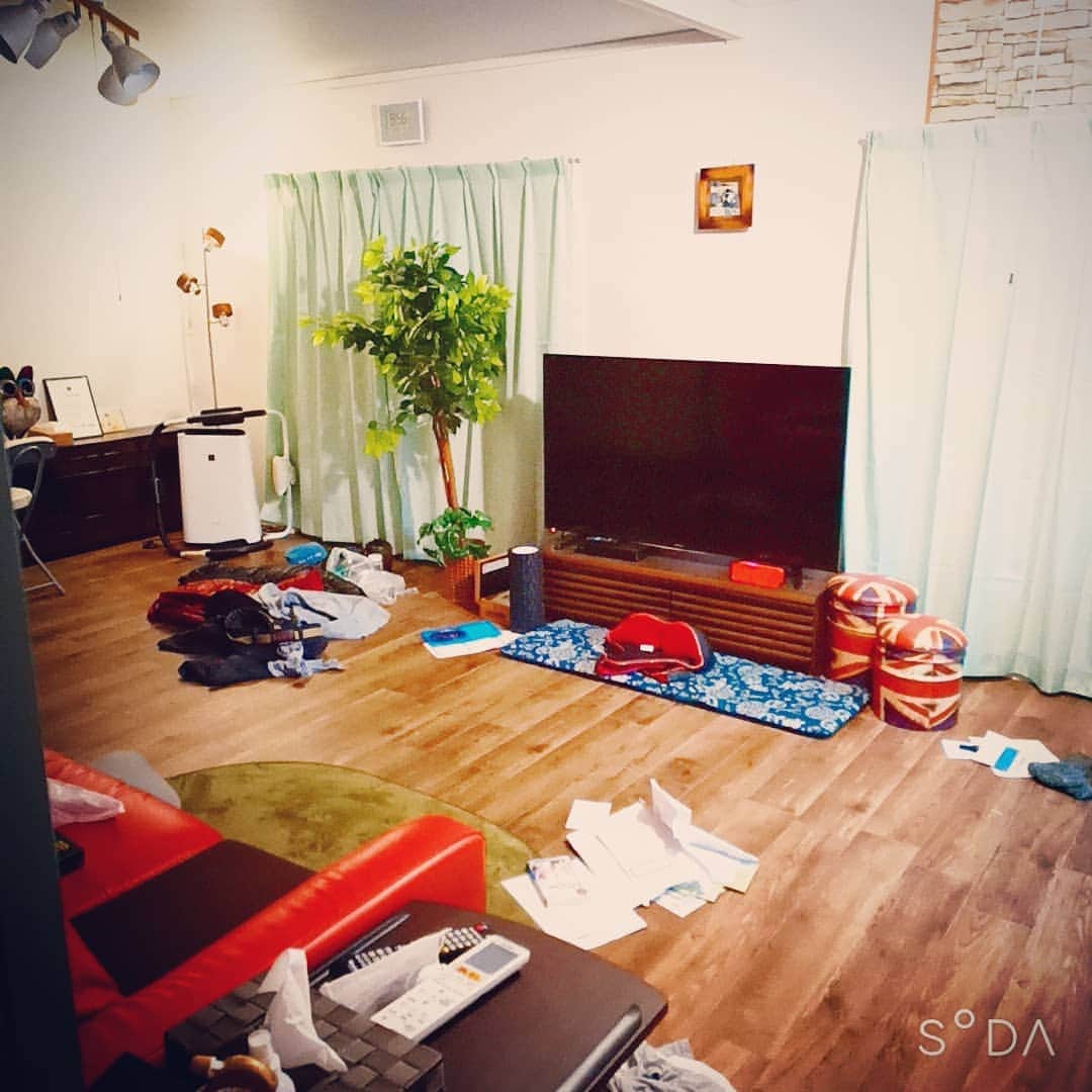 松本隆博のインスタグラム：「。 昨日夜に宝塚に到着し、 早々準備して明日は埼玉に 向かいます、1日置いて愛知 数件、そして大分へ。 …全てクルマで自走します。 (コロナ対策)。2000キロ くらいですかね(￣▽￣;)  ～人生遊歩道～」