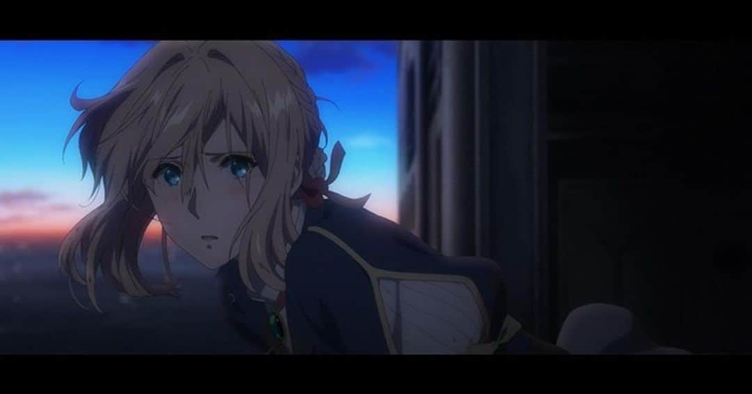 のインスタグラム：「『劇場版 ヴァイオレット・エヴァーガーデン』#アップリンク京都 にて、12月18日（金）より上映🌹✉️🌹✉️ #Repost @violetevergarden_movie ・・・ 『劇場版 ヴァイオレット・エヴァーガーデン』大好評上映中！ 明日から、追加上映劇場も公開開始！ お近くの劇場へ、ヴァイオレットたちの "想い" をお届けに参ります。この機会にぜひお楽しみください。  #ヴァイオレットエヴァーガーデン #violetevergarden」