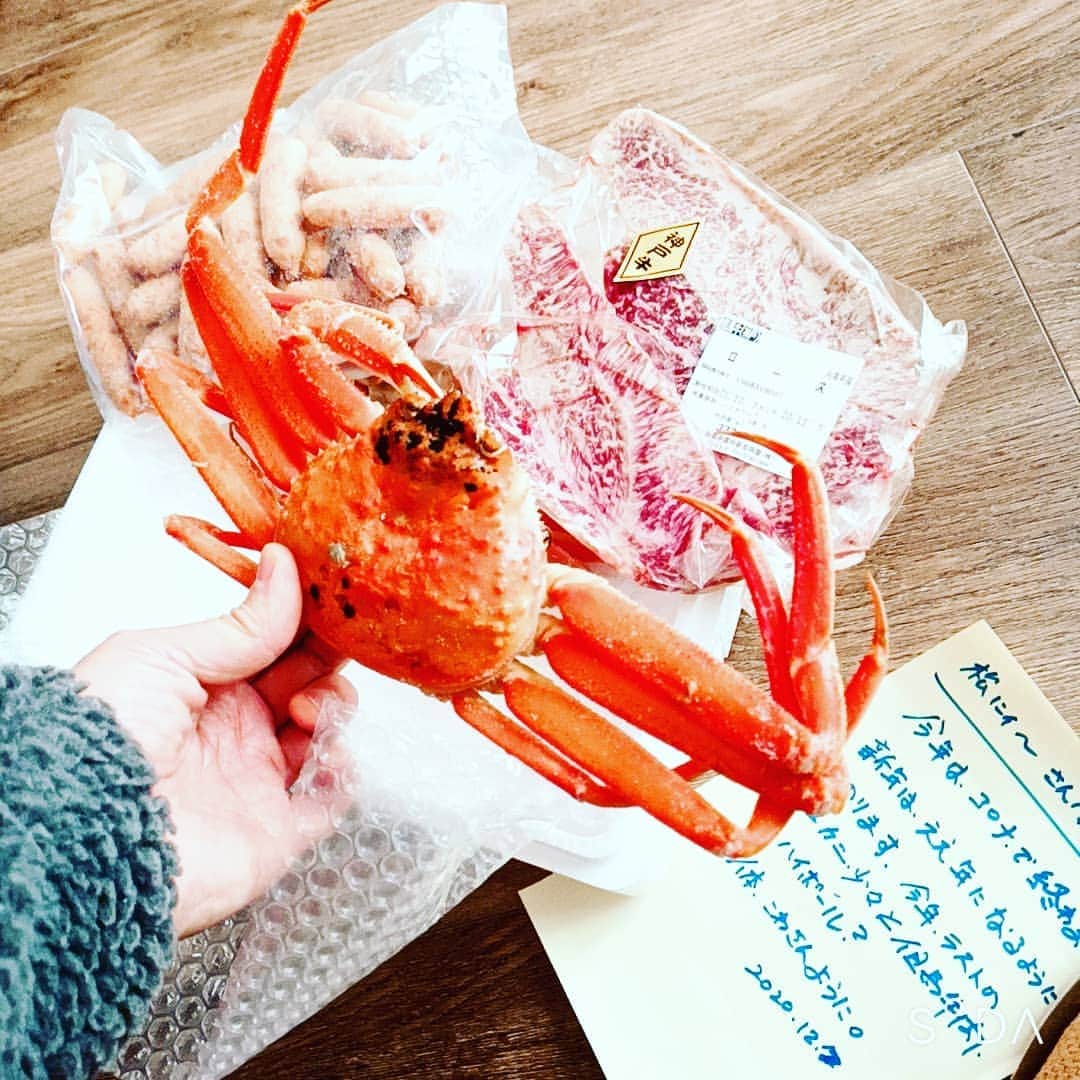 松本隆博のインスタグラム：「。 疲れが溜まってるやろ～と、 陣中見舞い(˙◁˙)嬉しい！！ これで明日からの過酷日帝 乗り切る！ ありがとうございます 松本隆博応援する会 但馬の国 植田会長＼(☆o☆)／」