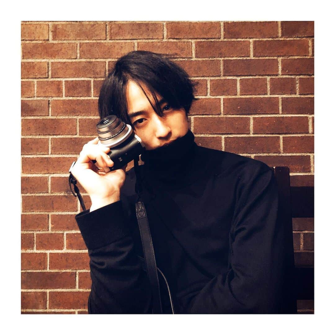 ロビンのインスタグラム：「Didn’t use cheki for ages.」