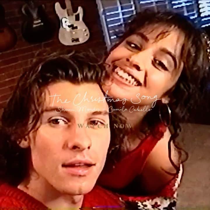のインスタグラム：「Merry christmas to you and yours 🖤 #TheChristmasSong video out now. Shot by us, directed by Tarzan from our lil bubble.  Every stream supports those in need through @feedingamerica! They have sectors all over the country, find out where you can donate to help out your community aka little corner of the world! We can’t change the world but we can make our corner of it a little better.」