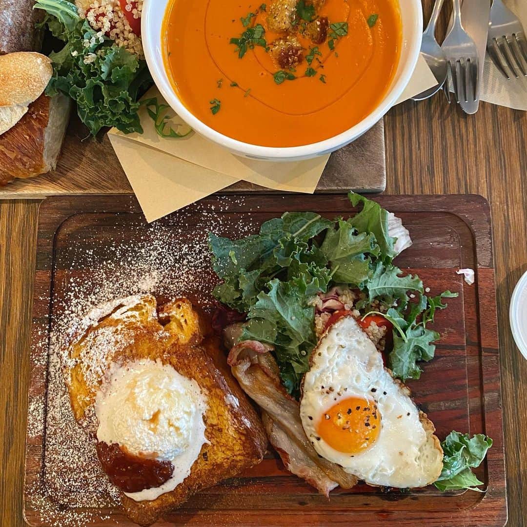 留奥麻依子のグルメインスタ