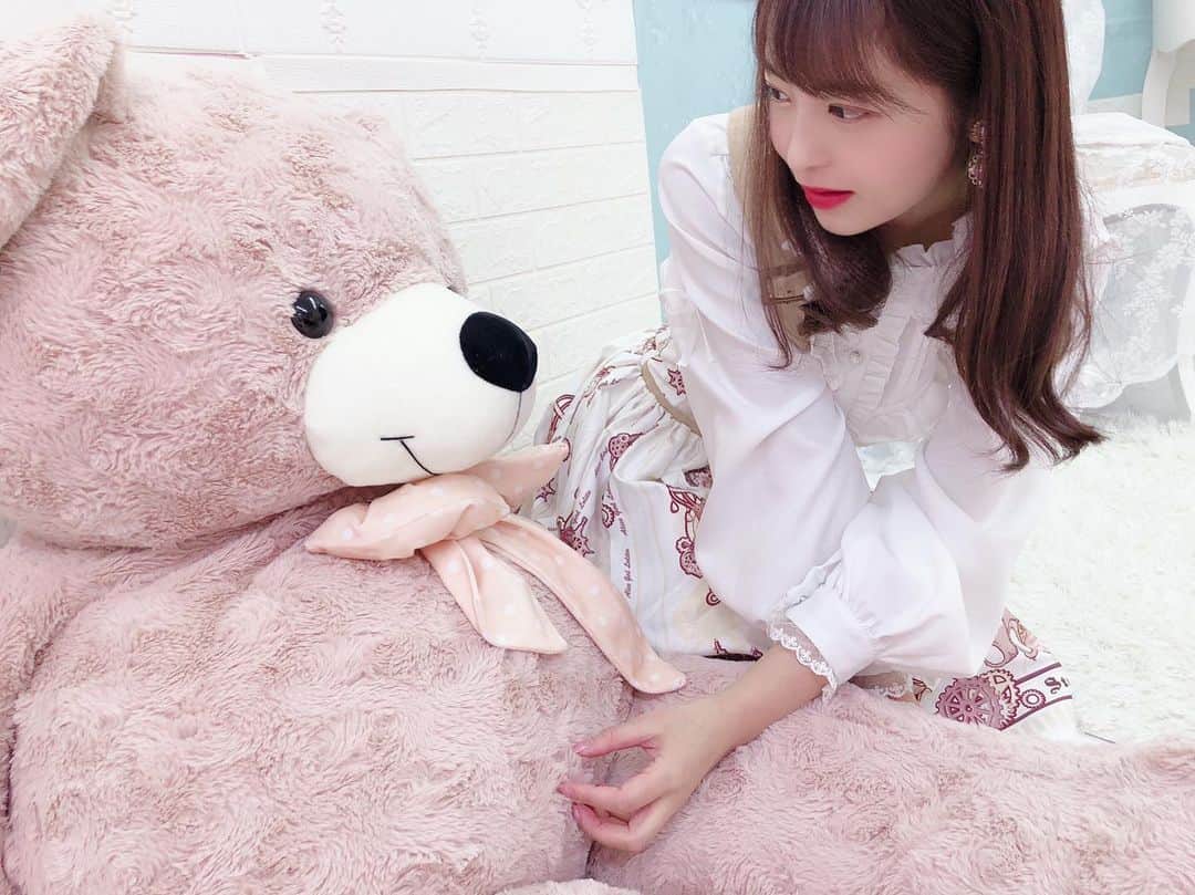 桜もこさんのインスタグラム写真 - (桜もこInstagram)「ねぇねぇ！ ここが大変なことになってるよ🧸  #熊　#love #sorry #🧸　#instagram」12月8日 12時18分 - mokochan319