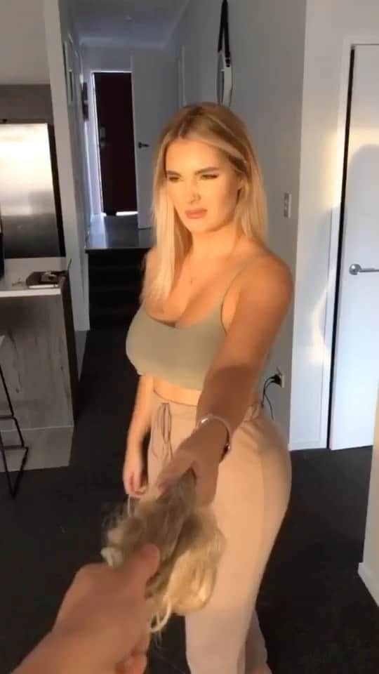 サラ・ハリスのインスタグラム