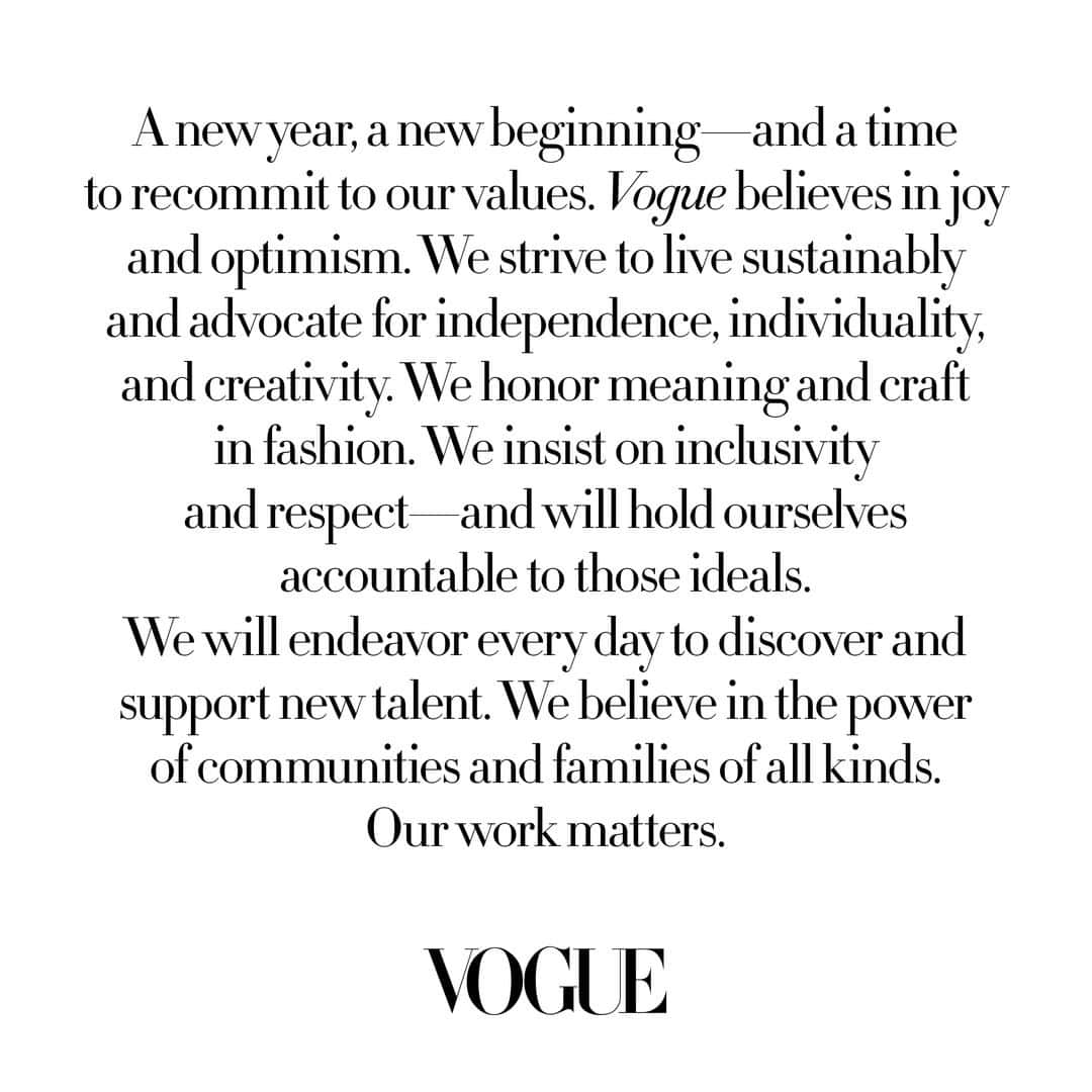 Vogue Taiwan Officialさんのインスタグラム写真 - (Vogue Taiwan OfficialInstagram)「#VogueValues2021 新年迎接新氣象 ——在此同時，我們也需重申我們的價值觀。Vogue秉持著快樂與正能量。我們致力於永續精神，並倡導自由獨立、展現獨特性與創造力的理念。我們注重時尚所承載的底蘊含意以及工藝技術。我們強調包容與尊重，並讓自己努力實現這些理想。我們堅持不懈地尋找新人才，並向他們提供幫助。我們堅信社會各界與各種家庭能發揮的重大作用。我們的工作至關重要。  ／ Vogue全體主編」12月8日 13時00分 - voguetaiwan