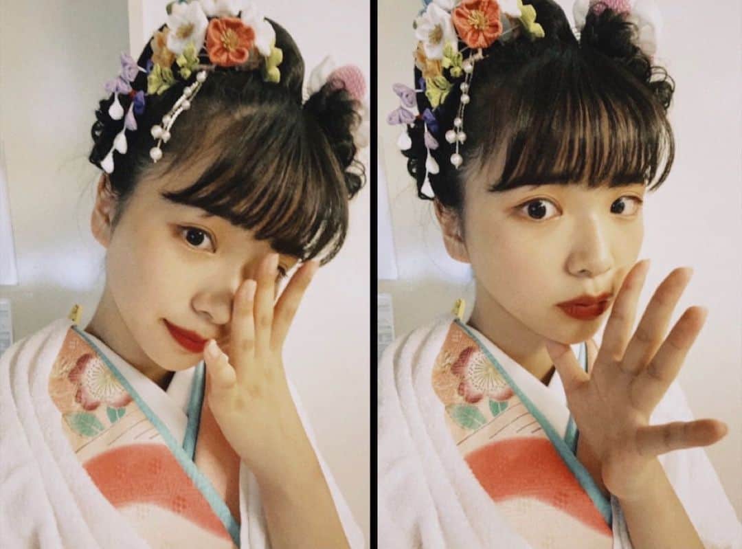 麻生果恩のインスタグラム：「オフショット🌸 . . 『振袖千總2021』モデルを務めることになりました☺︎ 成人式の振袖迷ってる方は、ホームページから 是非カタログをお申し込みください． 18歳の成人式が今から楽しみです.🥰 . #振袖#千總」