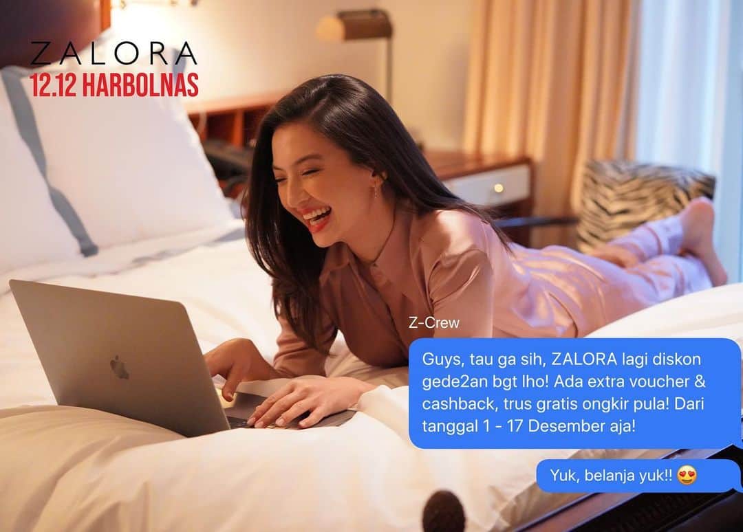 ラライン・シャーのインスタグラム：「2020 has been a rough year, who of you can’t wait for this year to be over? Sebelum tahun berakhir yuk kita hunting sales karena ZALORA 12.12 HARBOLNAS SALE is back! 👟👠👗💄  Get up to 90% discount, free shipping and unlimited cashback until Dec 17!  Don’t miss out on some of the best deals online!  Use "ZRALINE" for additional 24% discount! Head over to @zaloraid’s app and website to shop your favorite fashion, beauty, and lifestyle brands now! 💕   #zalora1212sale #zaloragetthelook #harbolnas」