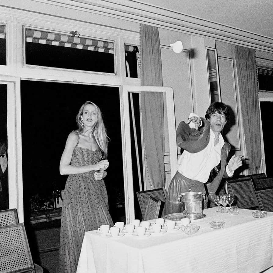 Meganさんのインスタグラム写真 - (MeganInstagram)「Mick Jagger and Jerry Hall 📸 Pascal Rostain, 1980 . . . . #mickjagger #jerryhall #pascalrostain」12月8日 14時56分 - zanzan_domus