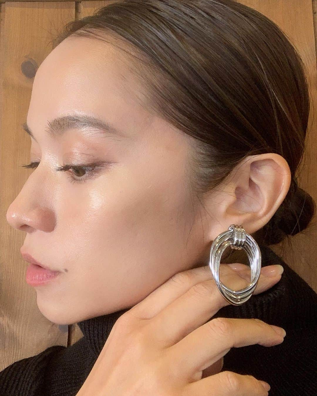 大森美知さんのインスタグラム写真 - (大森美知Instagram)「Too nice💋" thank you so much @ruien__official  おおぶりのジュエリーもスキ♥️」12月8日 15時23分 - michi_oomori_official