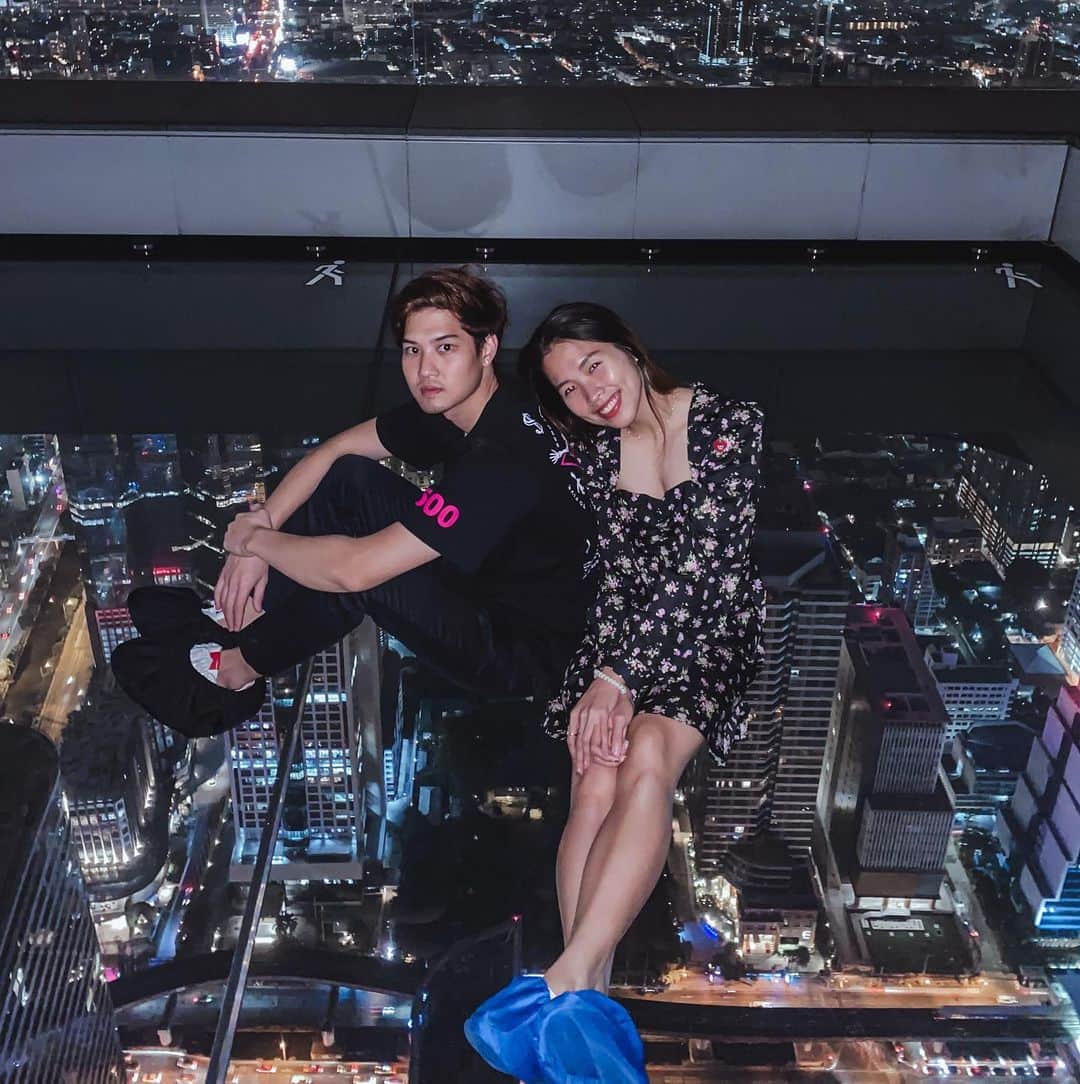 ラチャノック・インタノンのインスタグラム：「เจอแบบนี้พูดไม่ออก เวทขาร้อยโลเจอแบบนี้ก็ขาอ่อนได้นะครับ 🥶😂」