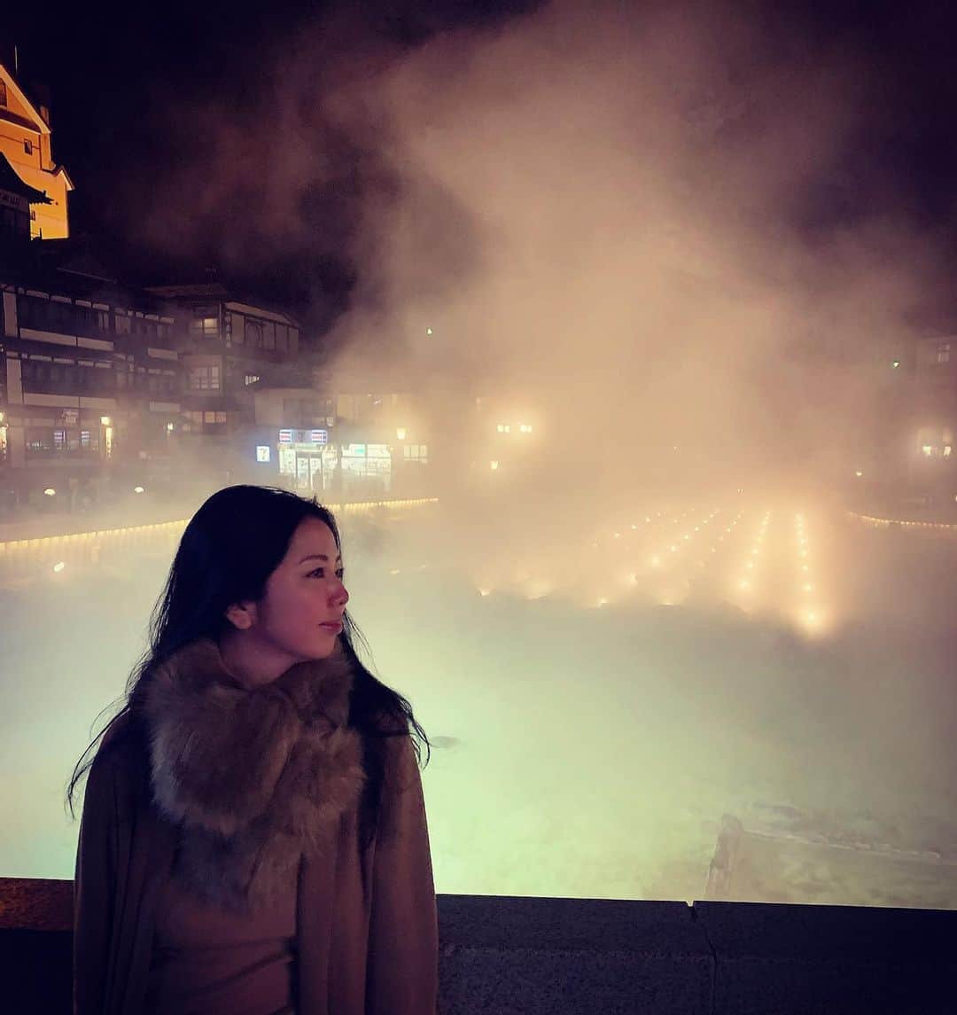 黒木桃子のインスタグラム：「お誕生日でした〜✨  お祝いメッセージありがとうございます💖 今年も一年わくわく✨過ごして行きたいと思います❣️  久々の #草津温泉 でほっこり♨️」