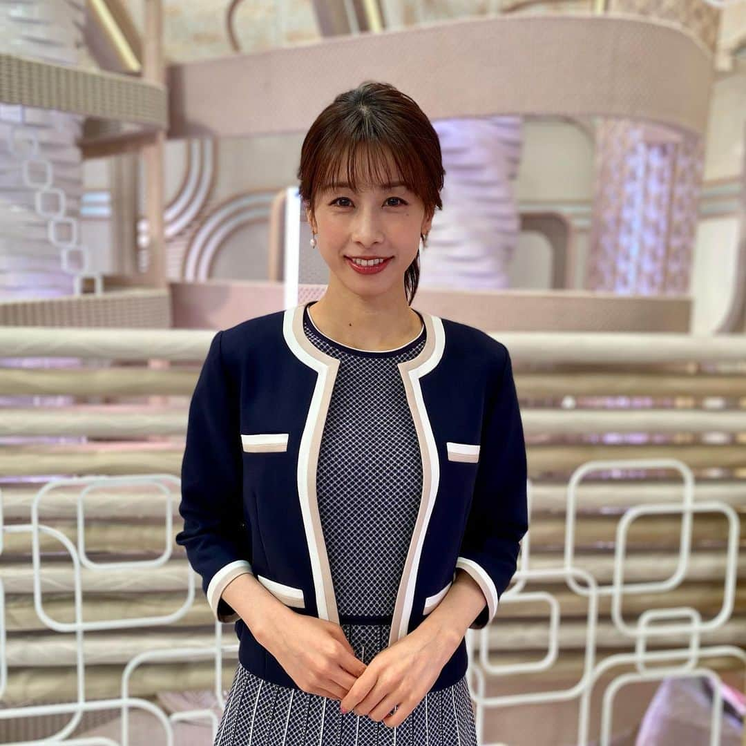 フジテレビ「プライムニュース イブニング」さんのインスタグラム写真 - (フジテレビ「プライムニュース イブニング」Instagram)「イット！放送中です   ●医療ひっ迫… #東京都医師会 が会見 ●コロナ禍を反映「 #今年の一皿 」発表 ●#佐藤隆太 スペシャルキャスター生出演！ #最後の野球大会 に挑む子どもを全力応援！　 ●さい銭泥棒＆迷惑客　初詣客の目の前で犯行　お供え酒をラッパ飲み   きょうも盛りだくさんでお届けします！ #イット⠀ #加藤綾子 @ayako_kato.official #榎並大二郎 @enami_daijiro  #木村拓也 @takuya.kimura0801  #中室牧子  #ガチャピン⠀ #三井良浩  #佐々木恭子  #佐久間みなみ   #フジテレビ⠀ #アナウンサー⠀ 公式HP：https://www.fujitv.co.jp/livenews_it/ FNNプライムオンライン：https://www.fnn.jp/」12月8日 15時48分 - livenews_it