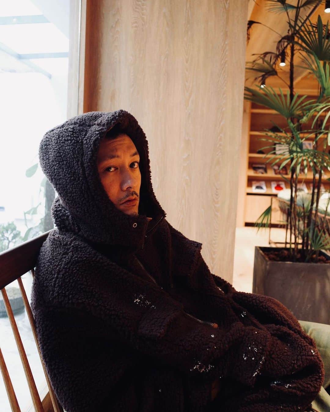 余文樂のインスタグラム：「☔️☔️☔️」
