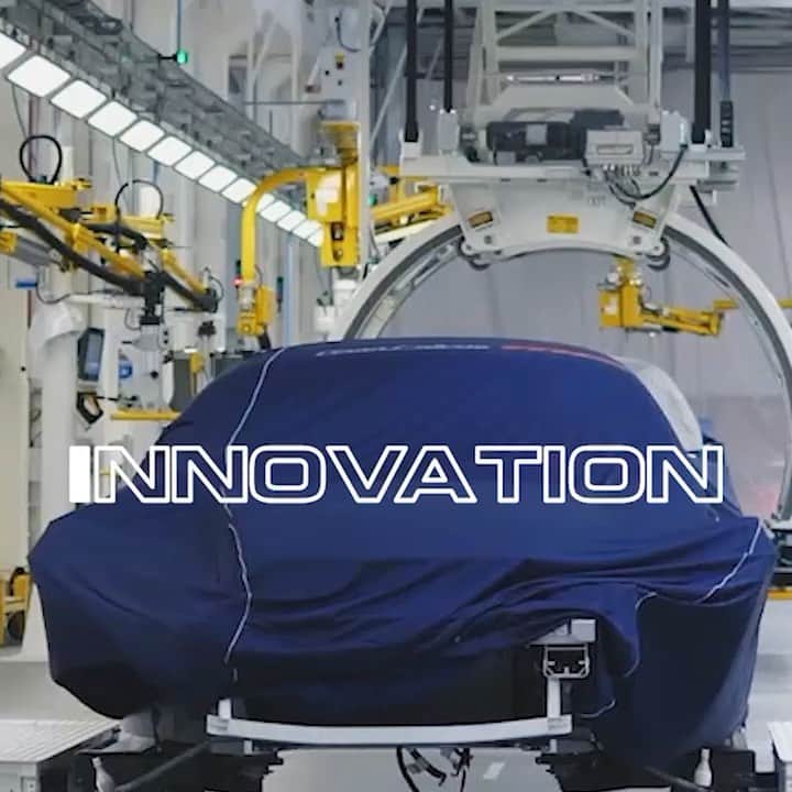 のインスタグラム：「Innovative by nature. #Maserati  Don't miss the complete Maserati A to Z on our IGTV.」