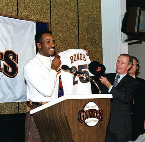 サンフランシスコ・ジャイアンツさんのインスタグラム写真 - (サンフランシスコ・ジャイアンツInstagram)「#OTD in 1992, Barry Bonds came 🏡 to San Francisco. #ForeverGiant」12月9日 2時37分 - sfgiants