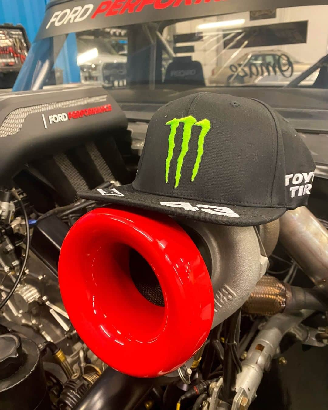 ケン・ブロックさんのインスタグラム写真 - (ケン・ブロックInstagram)「Lot’s of my rad 2020 Hoonigan Racing Division gear available over on #HooniganDotCom - including this official Monster FlexFit hat! Once these are gone we won't be making more so get them while you can!」12月9日 2時30分 - kblock43