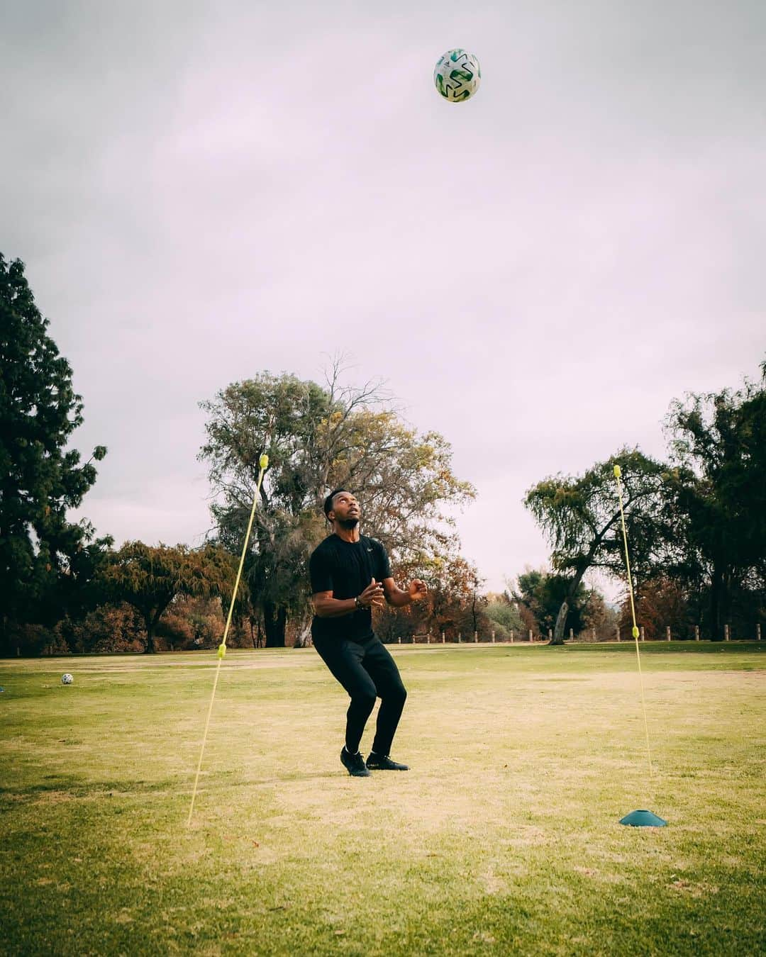 ダニエル・スタリッジさんのインスタグラム写真 - (ダニエル・スタリッジInstagram)「Always focused on the beautiful game. Miss winning games and banging Em jn. Soon come 😎🙌🏾」12月9日 2時41分 - danielsturridge