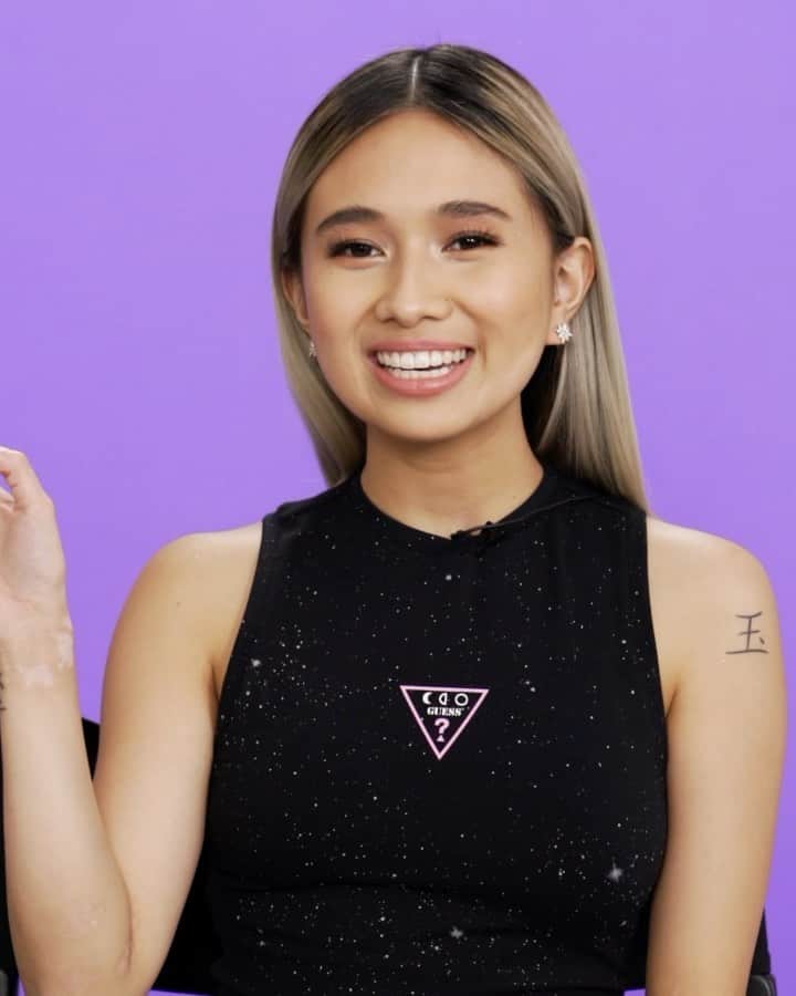ゲスのインスタグラム：「Fan Q&A with @nikizefanya on set of the #GUESSOriginals x NIKI ‘Moonchild’ shoot - full video at the link in bio. Limited release in Asia on 12.10. Follow @guessoriginals for more details! #GUE88」