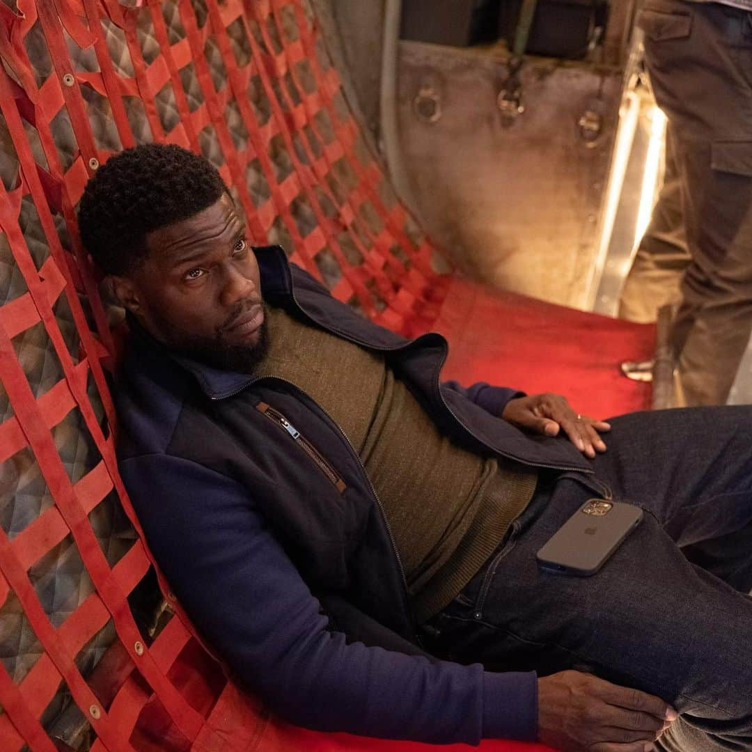 ケビン・ハートさんのインスタグラム写真 - (ケビン・ハートInstagram)「Mood .....Caption this 😂😂😂」12月9日 3時03分 - kevinhart4real