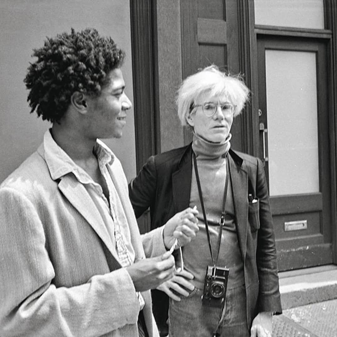 エルエヌシーシーのインスタグラム：「LN-CC Inspiration: Warhol and Basquiat outside the Mary Boone Gallery on West Broadway, May 3, 1984. #Archive」
