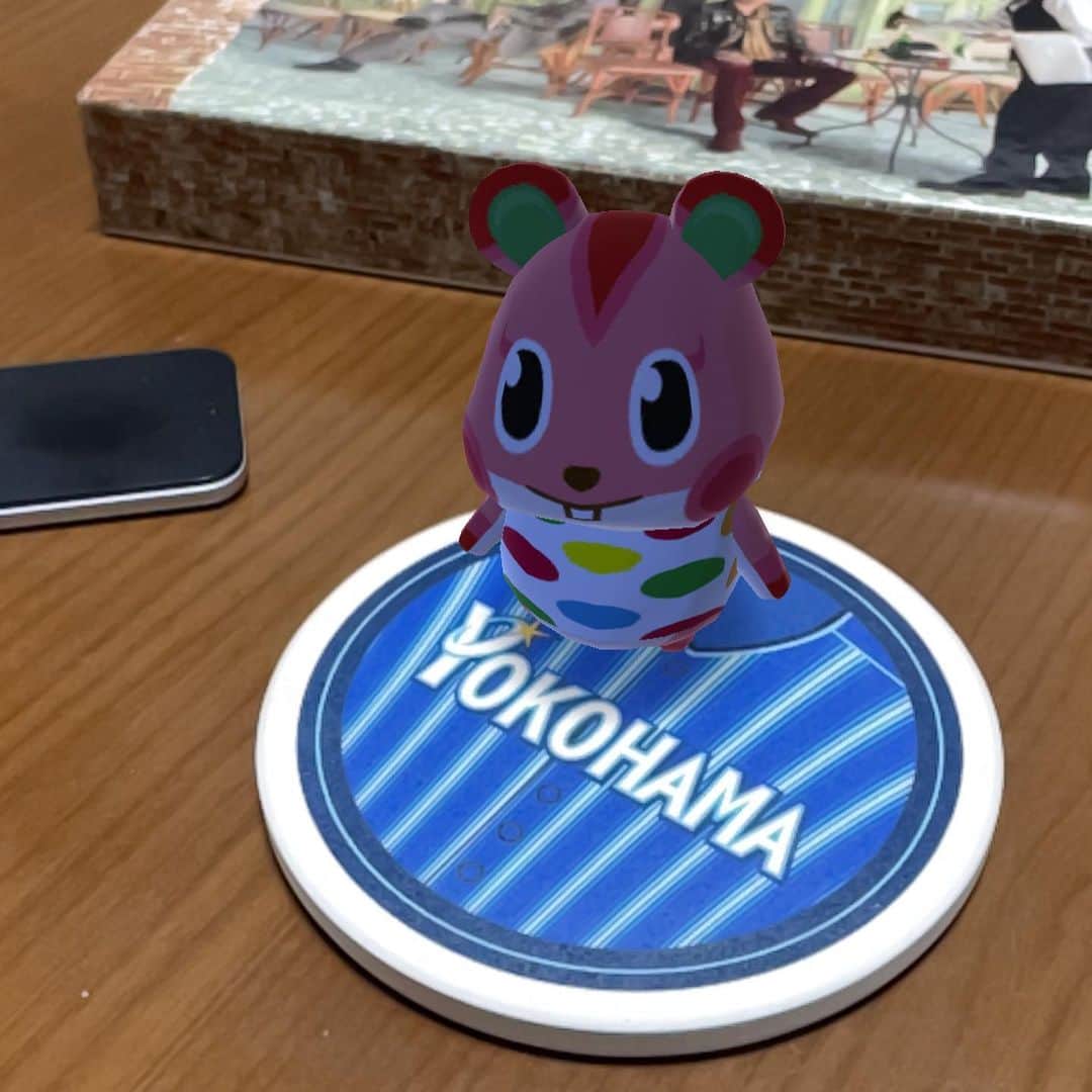 小森高博のインスタグラム：「ポケ森にAR機能が付いたという事で100万年ぶりに起動。このサイズで居たら可愛いなー」