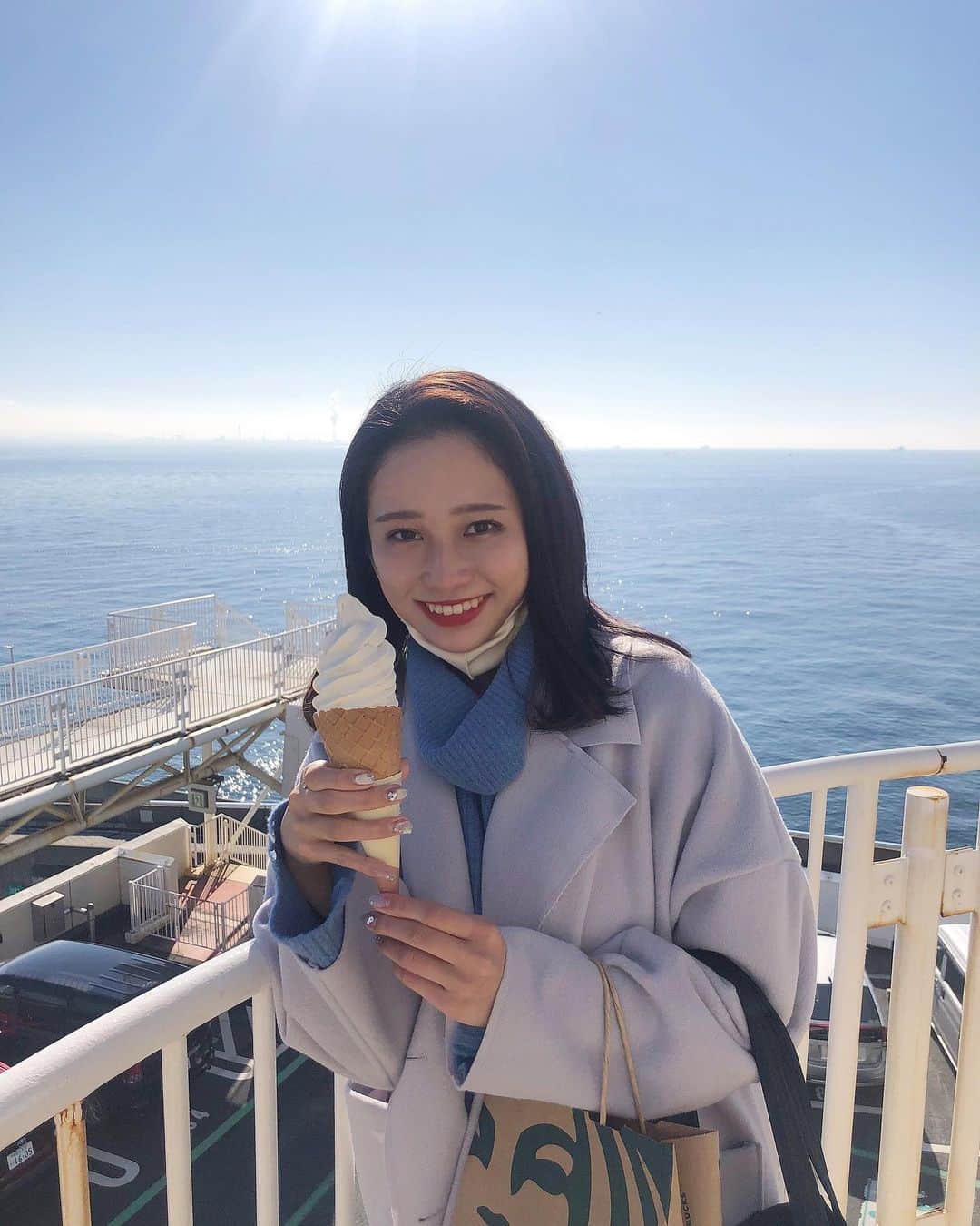 生形由佳のインスタグラム：「. . 海ほたるのピーナッツソフトが美味しすぎるのでオススメ🥜🍦  #ピーナッツ  #ソフトクリーム」