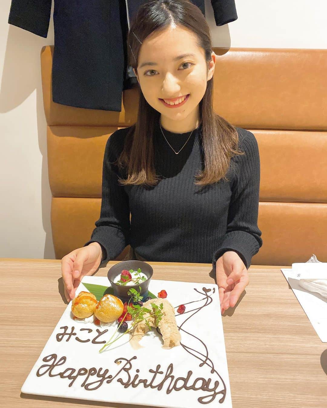 美詞のインスタグラム：「昨日で21歳になりました〜♡」