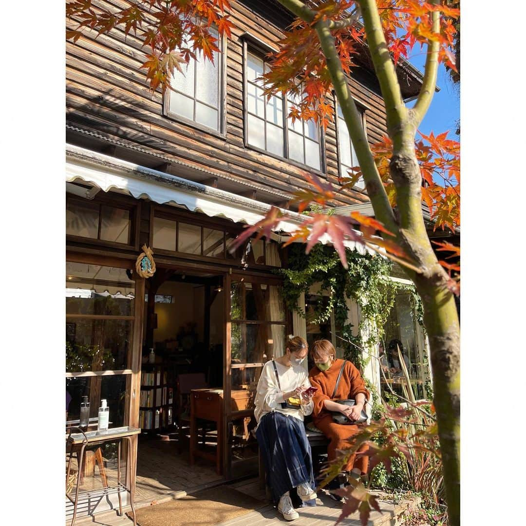 YU-U（工藤由布）さんのインスタグラム写真 - (YU-U（工藤由布）Instagram)「☕️喫茶ミンカ🍮🍝 良いお天気すぎて日焼けしそうだった🐿 好みな食感のプリン🍮 麺の太さも茹で加減も最高なナポリタン🍝 店内の雰囲気もゆっくりした時間が流れてて🕰 ほっこり出来て幸せ☺️❣️ ・・・ #北鎌倉 #喫茶ミンカ #キミタンじゃらん #u神奈川の歩き方」12月8日 19時38分 - nyan22u22nyan