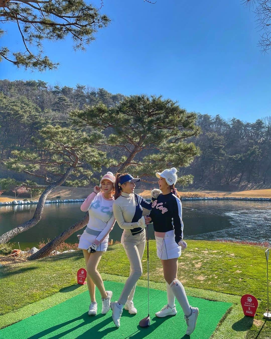 ハン・ジウンさんのインスタグラム写真 - (ハン・ジウンInstagram)「- 겨울골프도 문제없지😎 @lecoqgolf_kr @lecoqkorea - - #르꼬끄 #르꼬끄골프」12月8日 19時32分 - jieun_han