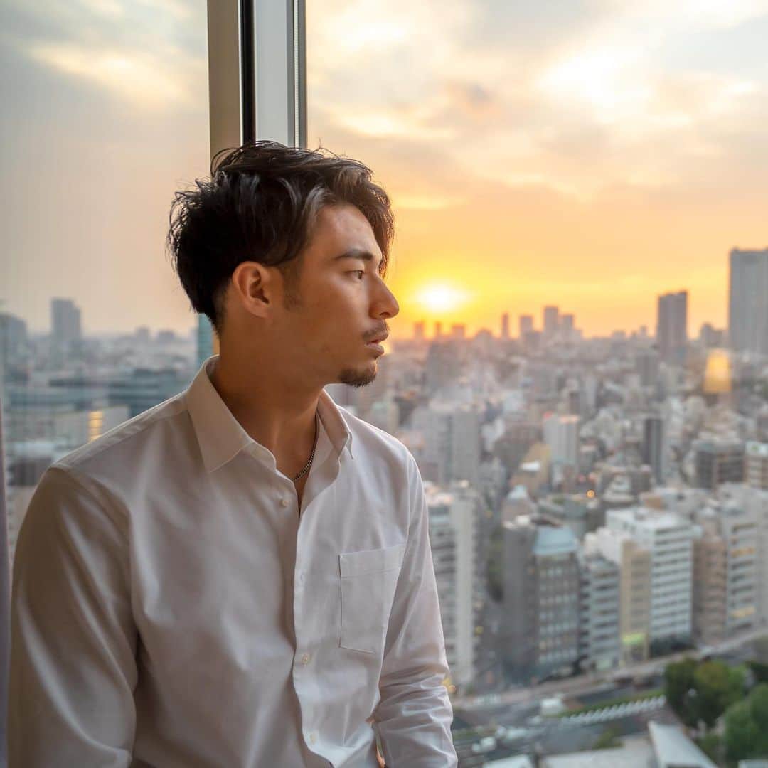 のインスタグラム：「眺めのいいお部屋をお探しですか？東京の印象的な展望を #プリンスパークタワー東京 のお部屋からお楽しみください。ご予約はプロフィールのリンクから。  Looking for a room with a view? Experience one of Japan's most iconic monuments from the comfort of your own room. Imagine yourself waking up here... and book now with the link in our bio!  Share your own images with us by tagging @princeparktowertokyo ————————————————————— #TokyoTower #princeparktower #princehotels #tokyo #japan #beautifulhotels #tokyohotel #shibakoen #akabanebashi #azabujuban #tokyotower #ThePreferredLife #プリンスパークタワー東京 #東京タワ」
