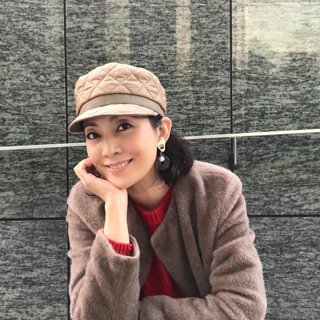 田中美里のインスタグラム：「ジンノビのワークキャス。 今日はカーキを。  #ジンノビートシテカッシ  #jinnobeatshitecassie  #キャスケット」