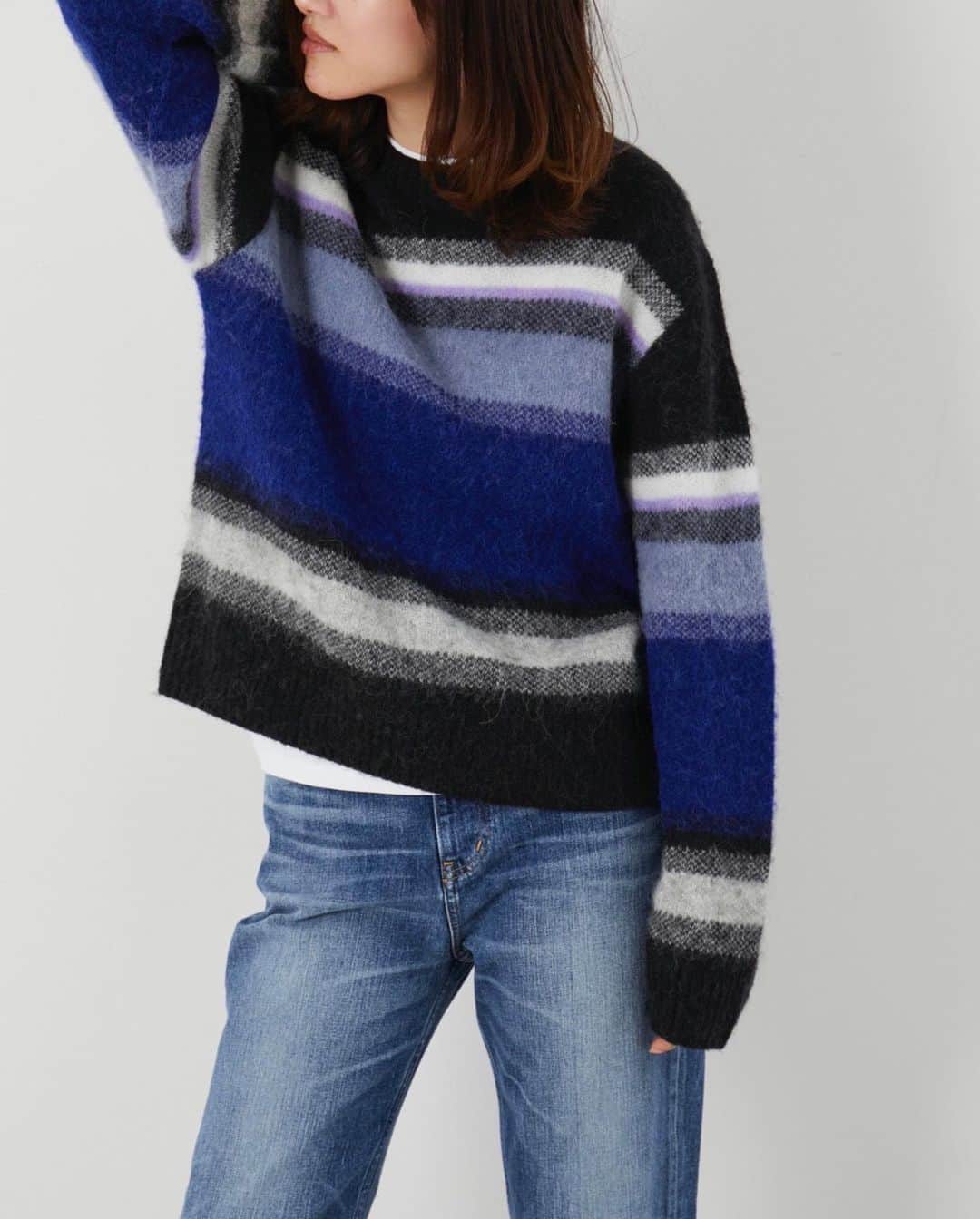 のインスタグラム：「・ ・ AcneStudios Kerica Fluffy Alpac @acnestudios   RED CARD MM72 @redcardtokyo  .﻿ .﻿ .﻿ #haunt#hauntdaikanyama﻿ #2021fw#newarrival﻿ #acnestudios  #knit #redcard  #denim #ハウント#ハウント代官山﻿ #新作#ファッション﻿ #アクネストゥディオズ #ニット  #マルチカラー #レッドカード #デニム #ロールアップ」