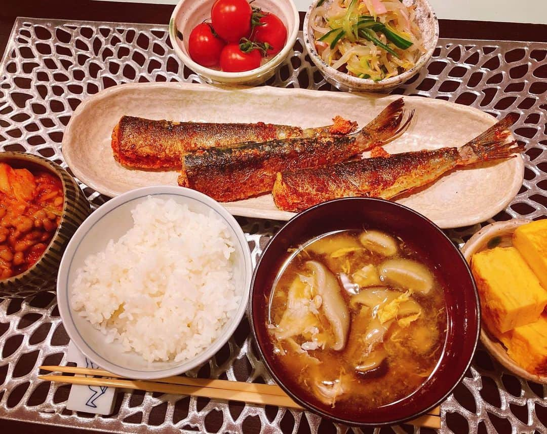 森本さやかさんのインスタグラム写真 - (森本さやかInstagram)「#和食献立  #夕飯のおかず  #いわし明太子  #椎茸とたまごのお味噌汁  #キムチ納豆  #もやしときゅうりの中華サラダ  #cookingram #和食ご飯」12月8日 19時49分 - sayakamorimoto1011