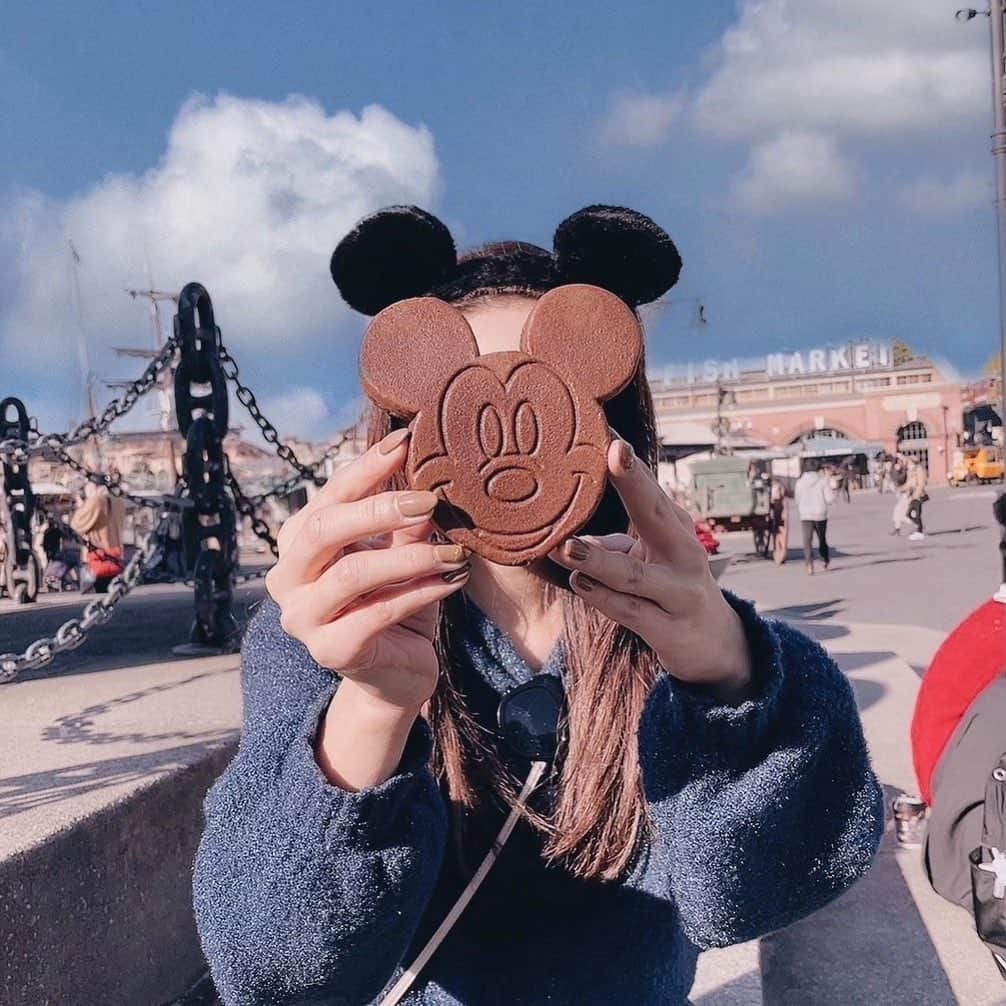 まりあのインスタグラム：「久しぶりに行ってきた🐭🚢✨  #ディズニー#ディズニーシー #東京ディズニーシー #東京ディズニーリゾート #ミッキーカチューシャ#ミラコスタ #ディズニーマニア #クリスマスディズニー #ハドソンリバーハーベスト #ミッキーカステラケーキ #ディズニースイーツ #ディズニーフード#夢が叶う場所 #disney#disneysea#miracosta」