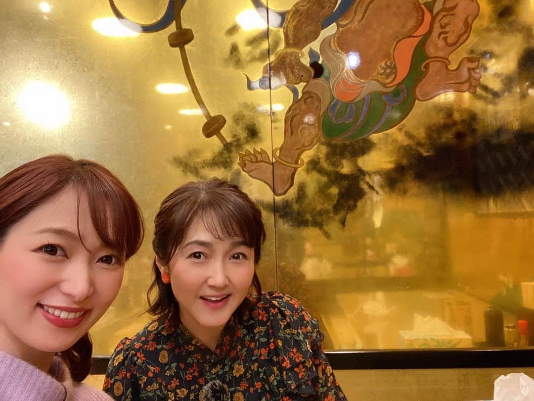 生稲晃子さんのインスタグラム写真 - (生稲晃子Instagram)「22日放送、東海テレビ 「スイッチ！」  岐阜県のお千代保稲荷へ行ってきました🦊  おちょぼさんの愛称で親しまれているそうです❗️私は初めてでしたが、参道歩きめちゃくちゃ楽しかったです😆  食べ歩き、そしてお店の人達との触れ合い… 幸せな時間を過ごしました😊  「美人姫」という特大いちごをいただきました🍓 大きくて甘くて最高❣️ いちご大好きなんです😋  #東海テレビスイッチ #お千代保稲荷 #おちょぼさん #玉家 #速水里彩アナウンサー #美人姫 #生稲晃子」12月8日 20時06分 - akiko__ikuina