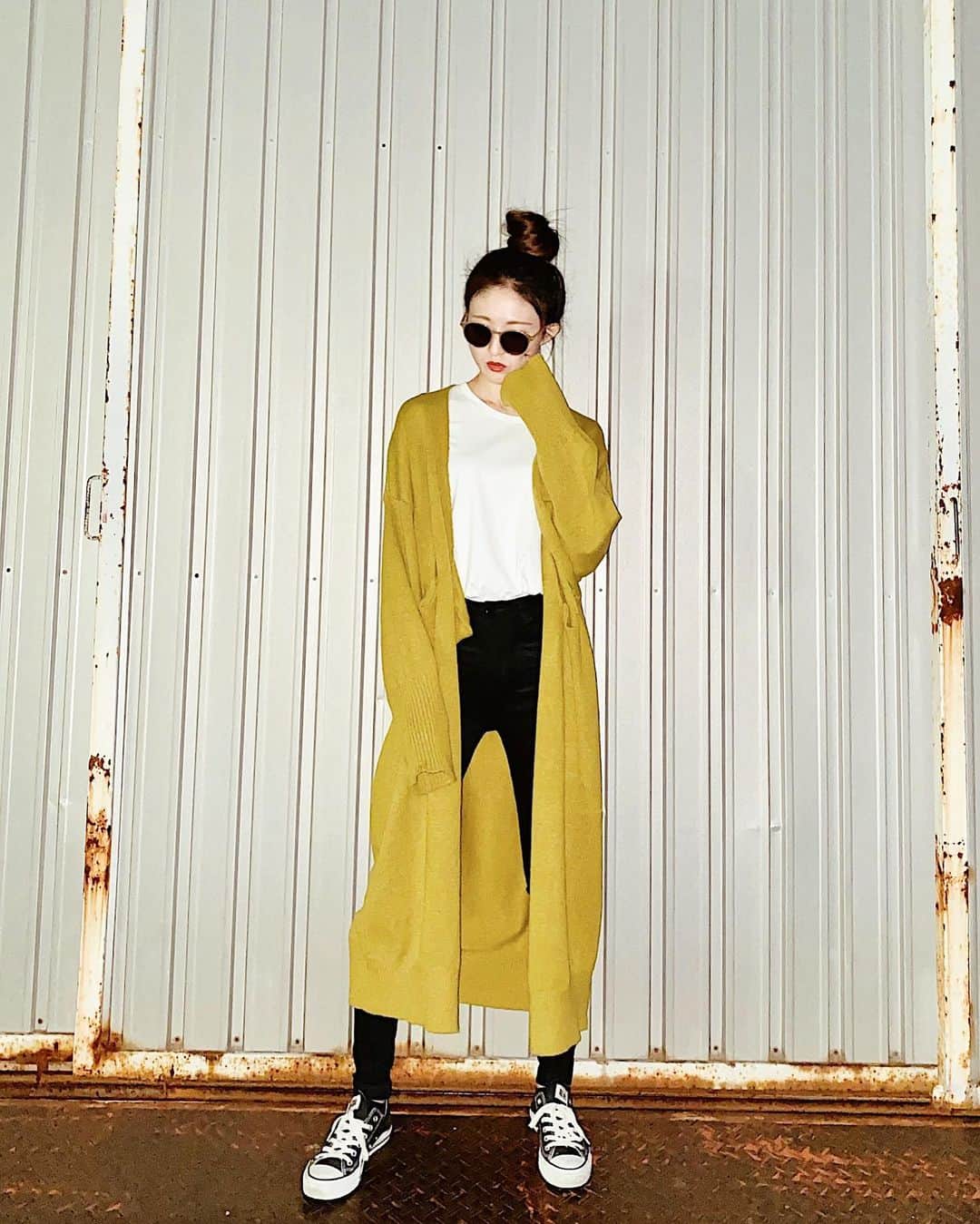 rittann48のインスタグラム：「. . . ㅤㅤㅤㅤㅤㅤㅤㅤㅤㅤㅤㅤㅤ fashion ㅤㅤㅤㅤㅤㅤㅤㅤㅤㅤㅤㅤㅤ ㅤㅤㅤㅤㅤㅤㅤㅤㅤㅤㅤㅤㅤ カーデcode 珍しいカラーのカーデに一目惚れ ロングカーデは毎年着れるから好き .ㅤㅤㅤㅤㅤㅤㅤㅤㅤㅤㅤㅤㅤ .ㅤㅤㅤㅤㅤㅤㅤㅤㅤㅤㅤㅤㅤ .ㅤㅤㅤㅤㅤㅤㅤㅤㅤㅤㅤㅤㅤ #simple #fashion #style  #code #ootd #outfit  #uniqlo #andj #emoda #converse」