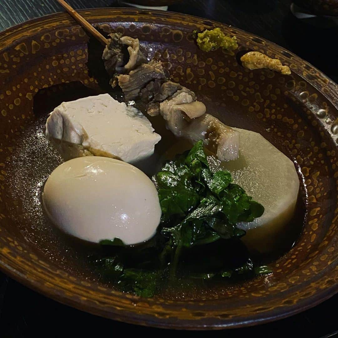 のインスタグラム：「今週は「おでんウィーク🍢」  器に映える種たち。  日本酒がすすみます！🍶」