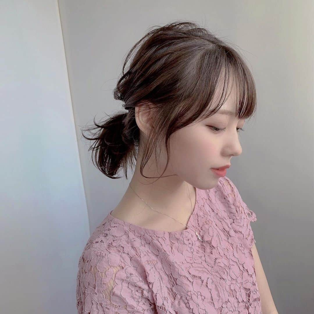 梅村遥奈のインスタグラム：「. . . ヘアアレンジ*°♡ . . . . . #ローポニー #ヘアアレンジ #ボブアレンジ #ボブヘアー #ミディアムヘアアレンジ #ミディアムヘア #ミディアムボブ #ミディアムアレンジ #ポニーテール #ルーズアップ #大阪サロンモデル #関西サロンモデル #京都サロンモデル #撮影データ #アッシュカラー #アッシュベージュ」