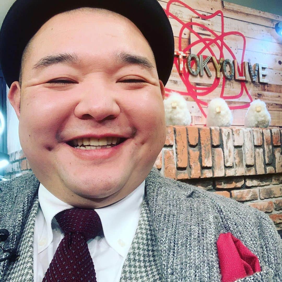 内山信二のインスタグラム：「バラダン始まりま〜す！  #バラいろダンディ  #内山信二」