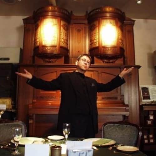 シト山口のインスタグラム：「I turned 56 on December 8th! The world is full of mysteries as to why I am the only one who changes my age every year when I just turned 55 last year. Originally, I didn't gambling or smoking, and even though I didn't sleep much, I lost my libido 20 years ago, and this year I can't drink any more. The only desire left as a human being is "collecting monster figures" 😆💦 For that reason, it seems that the rest of my life is short, so I would like to do whatever I want so that I will not forget it. Thank you for your continued support 🙏🏻🙇🏻‍♂️💕✨  12月８日で56歳になりました！去年55歳になったばかりなのに何で私だけが毎年歳が変わってしまうのか、この世は謎だらけです。 元々ギャンブルもタバコもしない上、睡眠も殆ど摂らないのに20年前に性欲も失い、今年は更にお酒も飲めなくなってしまいました。もう人間として残された欲は『怪獣フィギュア集め』だけになってしまいました😆💦 そんな訳でもう余生も短いようですので、思い残すことの無いよう好き勝手にやりたいと思います。これからも宜しくお願い致します🙏🏻🙇🏻‍♂️💕✨」