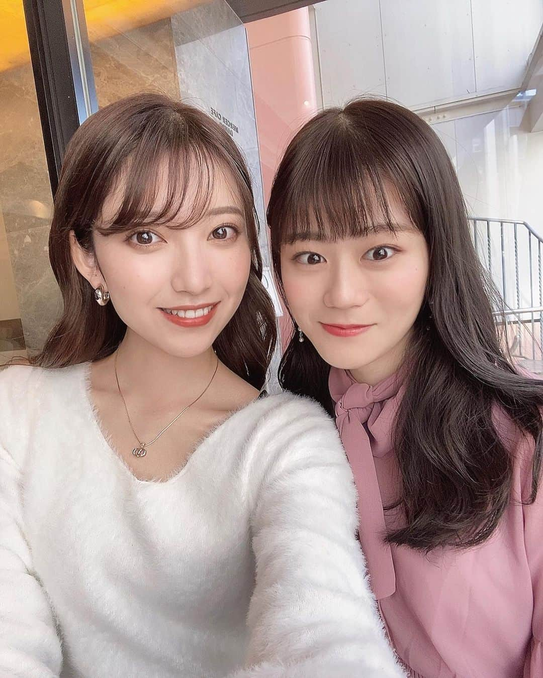 佐藤那菜のインスタグラム：「. 少し前ですが今年度グランプリのななかさんに お会いしました🥺🤍 改めておめでとうございます！✨  沢山お話しできて楽しかった〜！ (撮影時だけマスク外しています)」