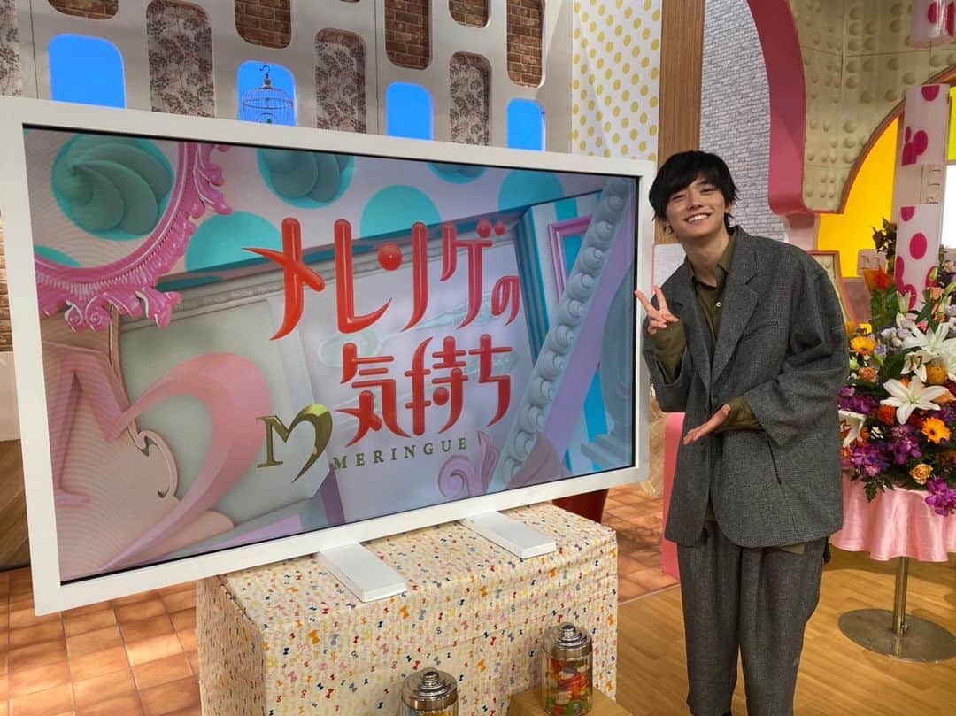 のインスタグラム：「日本テレビ系列『メレンゲの気持ち』にゲストとして出演させていただきました！  初バラエティ🙃  放送日は12/12(土)昼12時〜です！ お楽しみに！ #メレンゲの気持ち」