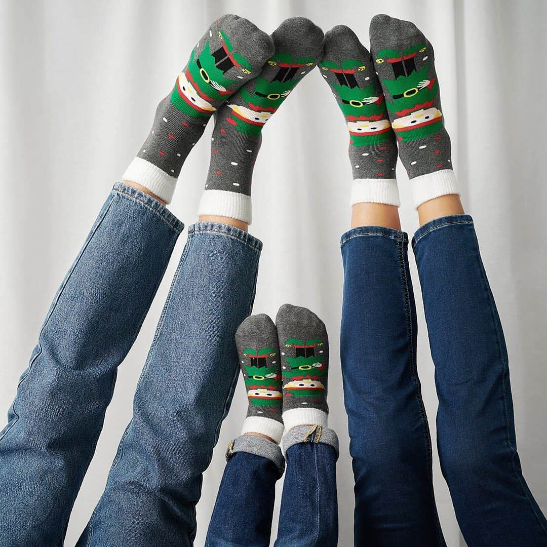 CALZEDONIAさんのインスタグラム写真 - (CALZEDONIAInstagram)「Have yourself an Elfie little Xmas 🎄[non-slip soft cotton socks FNU036 - FNB035-FND036] #CalzedoniaGiftShop #calzedonia #italianLegwear #socks」12月8日 21時51分 - calzedonia