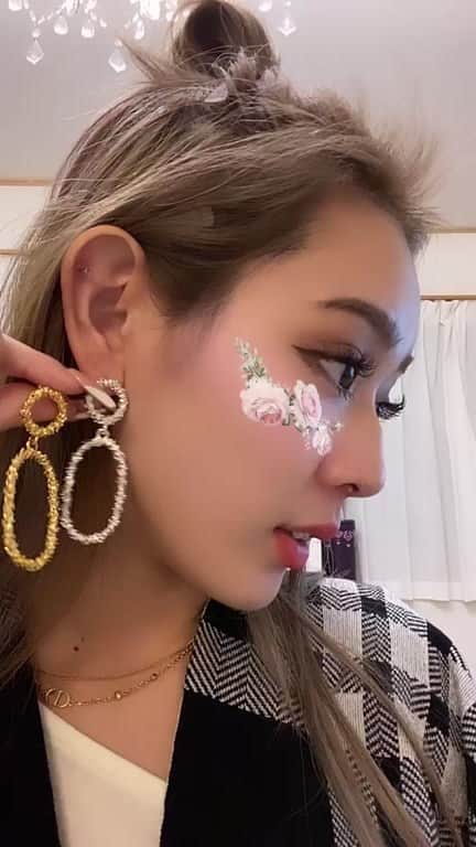 田村月光（ツッキー）のインスタグラム：「11日(金)の20時に発売するよ💋」
